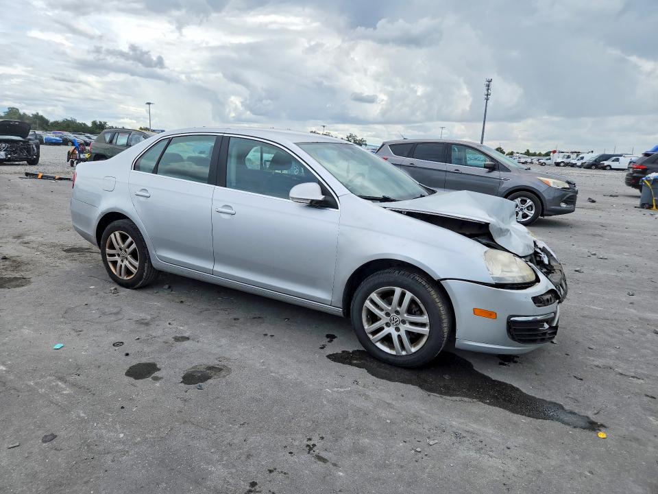 Photo 4 from auction – 2010 VOLKSWAGEN JETTA with VIN 3VWAL7AJ2AM180671