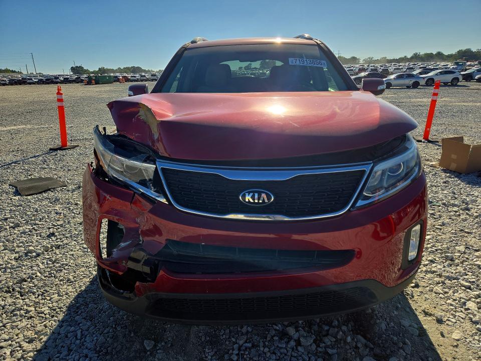 Foto 5 de la subasta – 2015 KIA SORENTO con VIN 5XYKT3A69FG568609