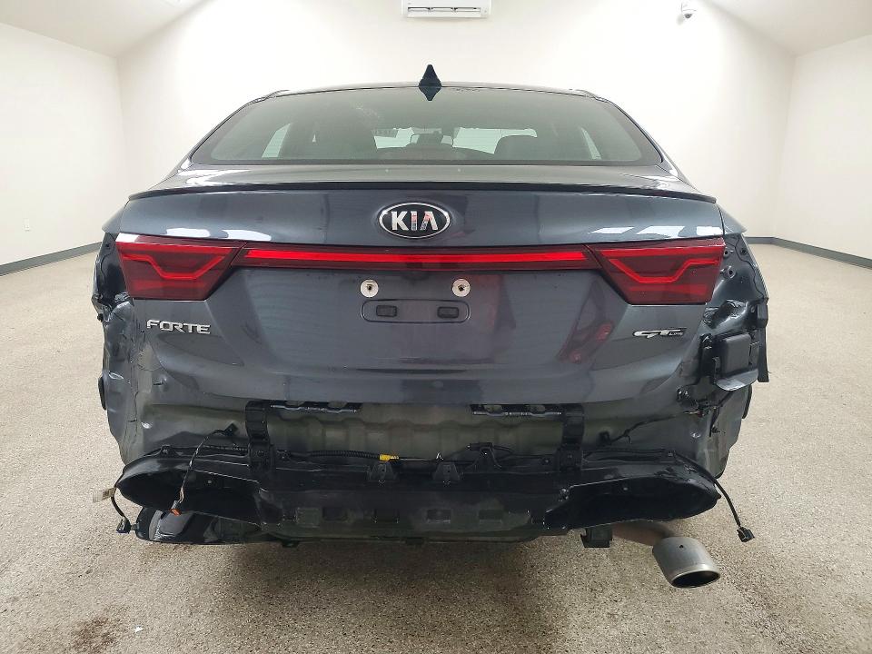 Foto 6 de la subasta – 2021 KIA FORTE con VIN 3KPF34AD0ME336724