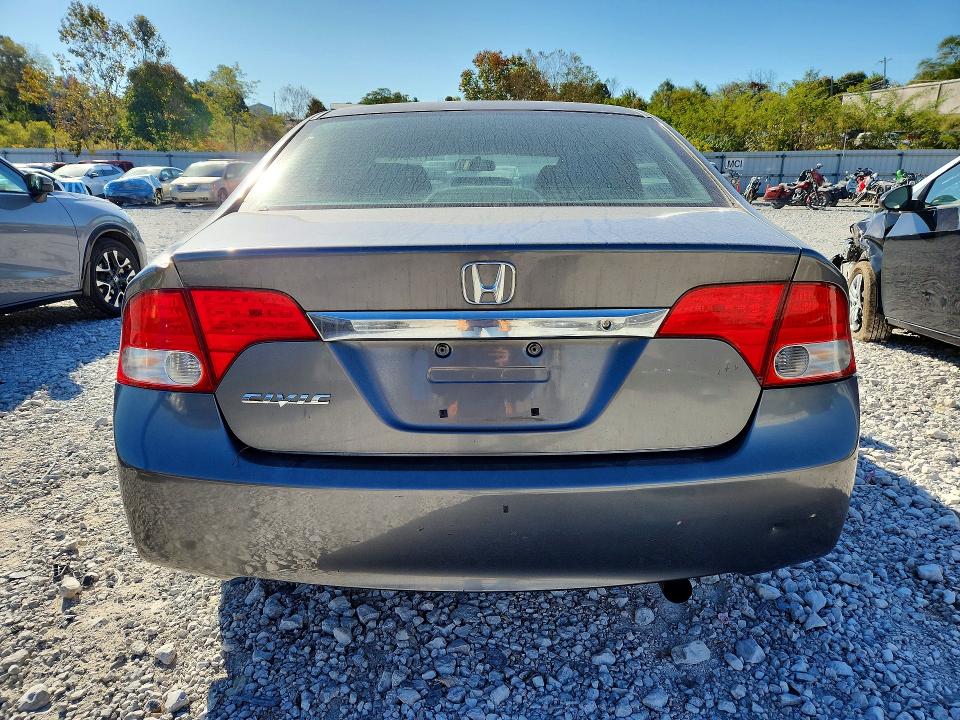 Снимка 6 от търг – 2010 HONDA CIVIC с VIN 2HGFA1F56AH330627