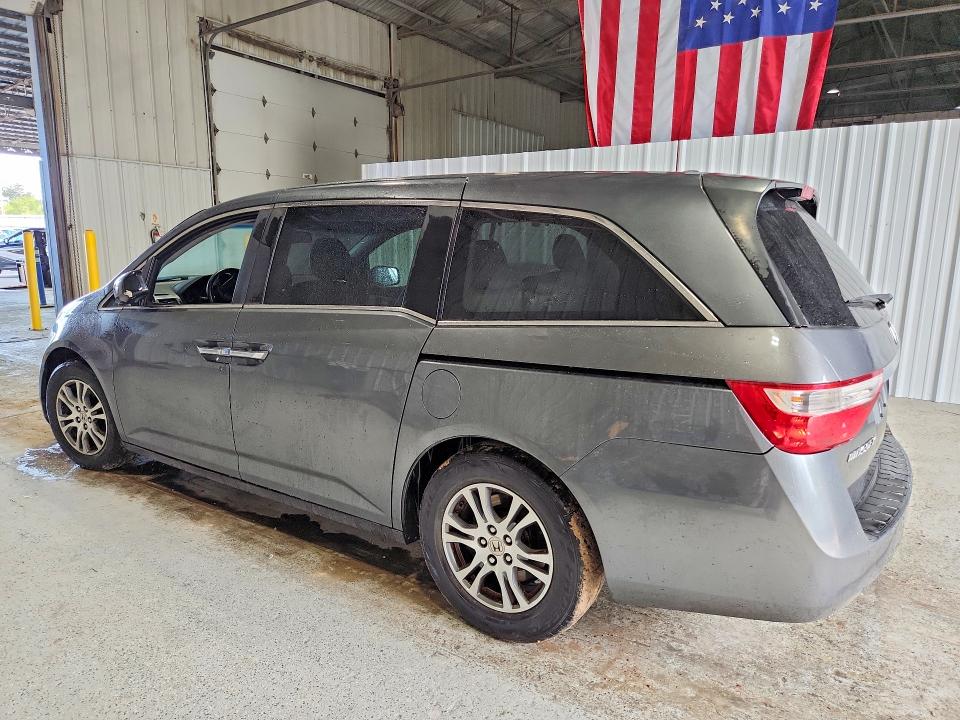 Снимка 2 от търг – 2011 HONDA ODYSSEY с VIN 5FNRL5H6XBB015100