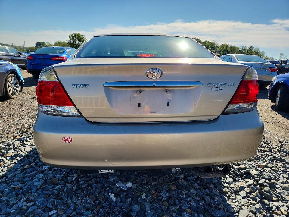 Снимка 6 от търг – 2005 TOYOTA CAMRY с VIN 4T1BE30K55U968538