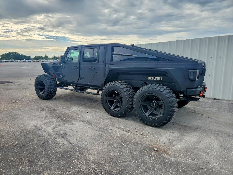Photo 2 from auction – 2025 JEP GLADIATOR with VIN 1C6PJTAG0SL503450