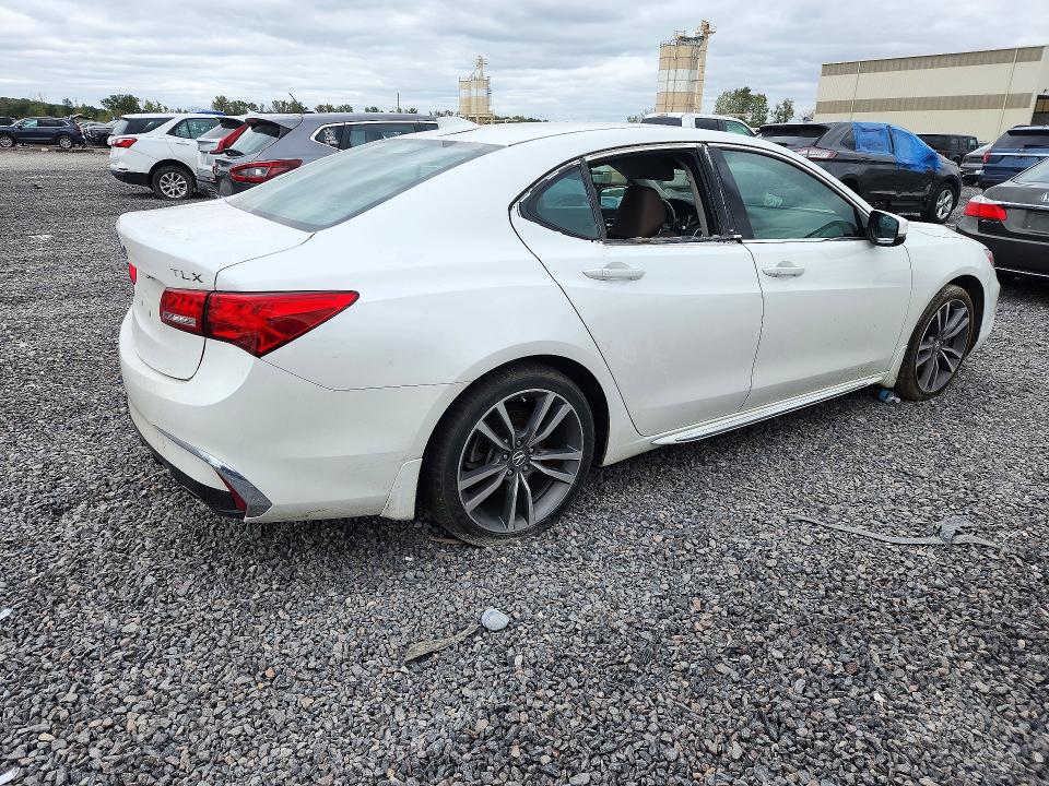 Photo 3 from auction – 2019 ACURA TLX with VIN 19UUB2F42KA010285