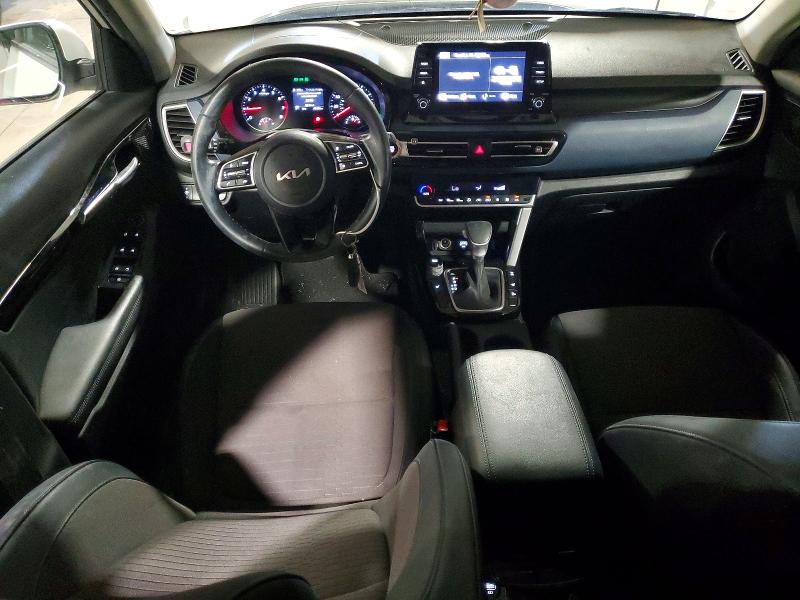 Zdjęcie 8 z aukcji – 2023 KIA SELTOS z VIN KNDEUCAA6P7458579