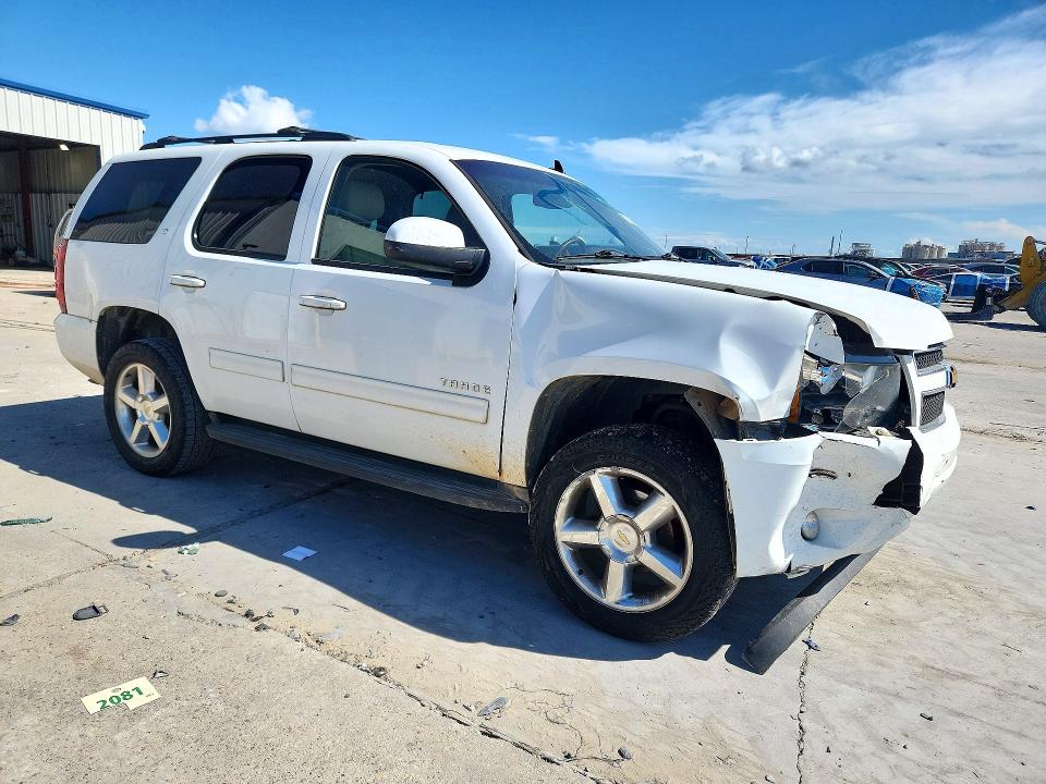 Photo 4 from auction – 2014 CHEVROLET TAHOE with VIN 1GNSCBE09ER154589