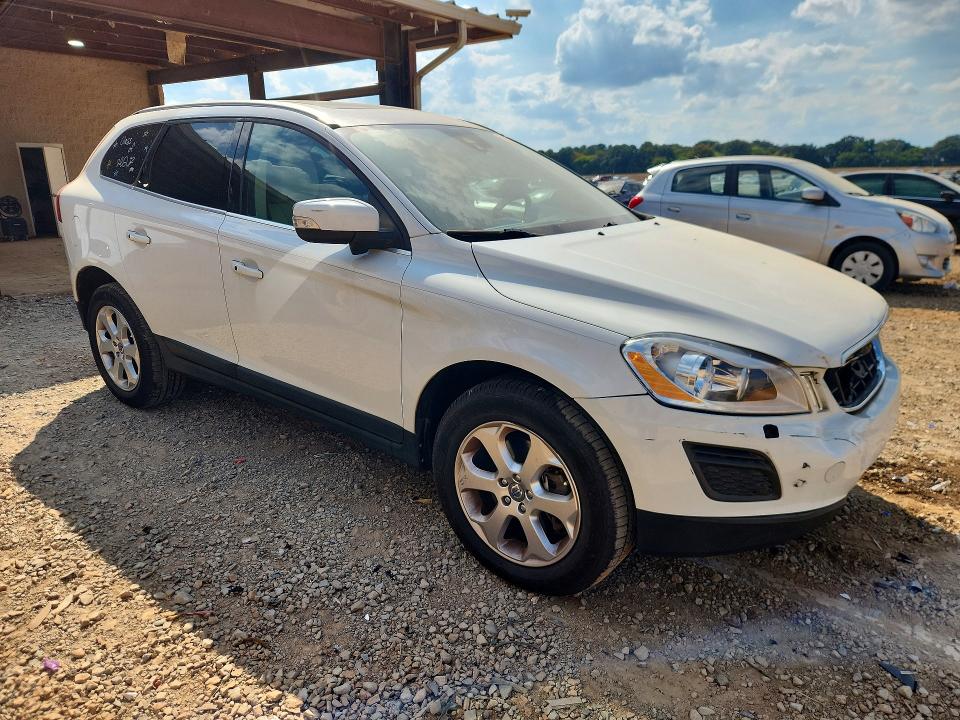 Zdjęcie 4 z aukcji – 2013 VOLVO XC60 z VIN YV4952DL2D2386579
