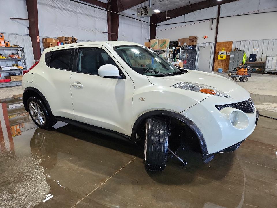 Photo 4 from auction – 2011 NISSAN JUKE with VIN JN8AF5MRXBT015829
