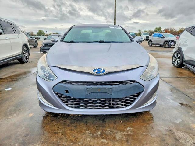 Снимка 5 от търг – 2014 HYUNDAI SONATA с VIN KMHEC4A4XEA117703
