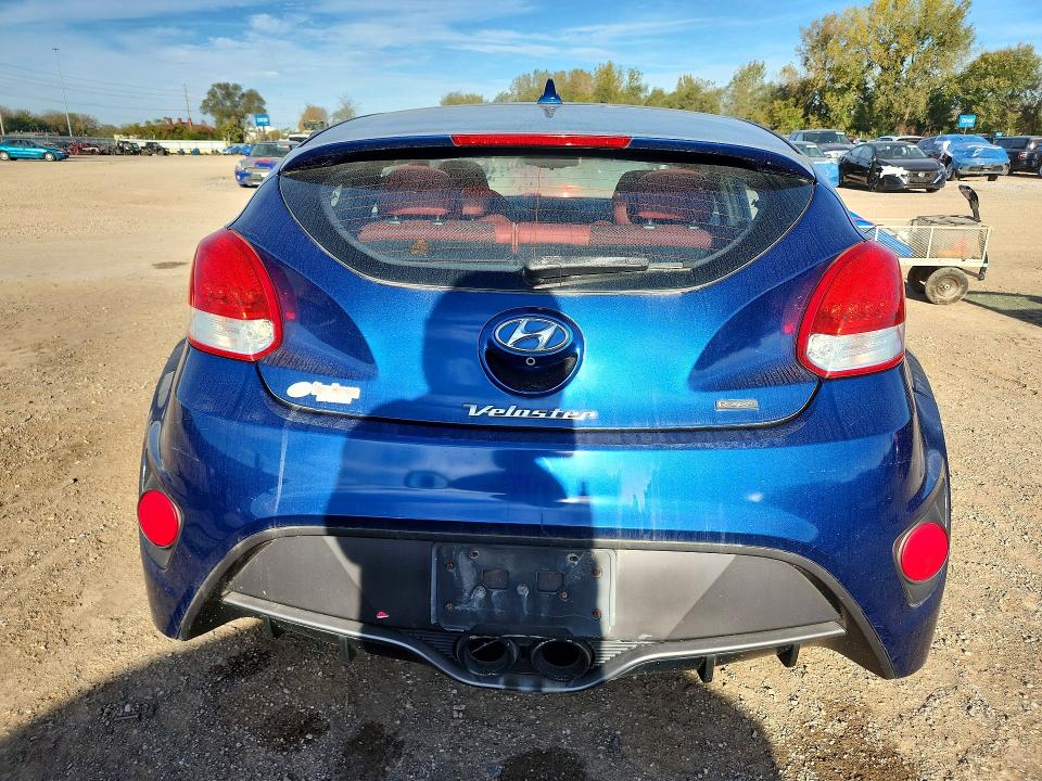 Снимка 6 от търг – 2016 HYUNDAI VELOSTER с VIN KMHTC6AE0GU279661