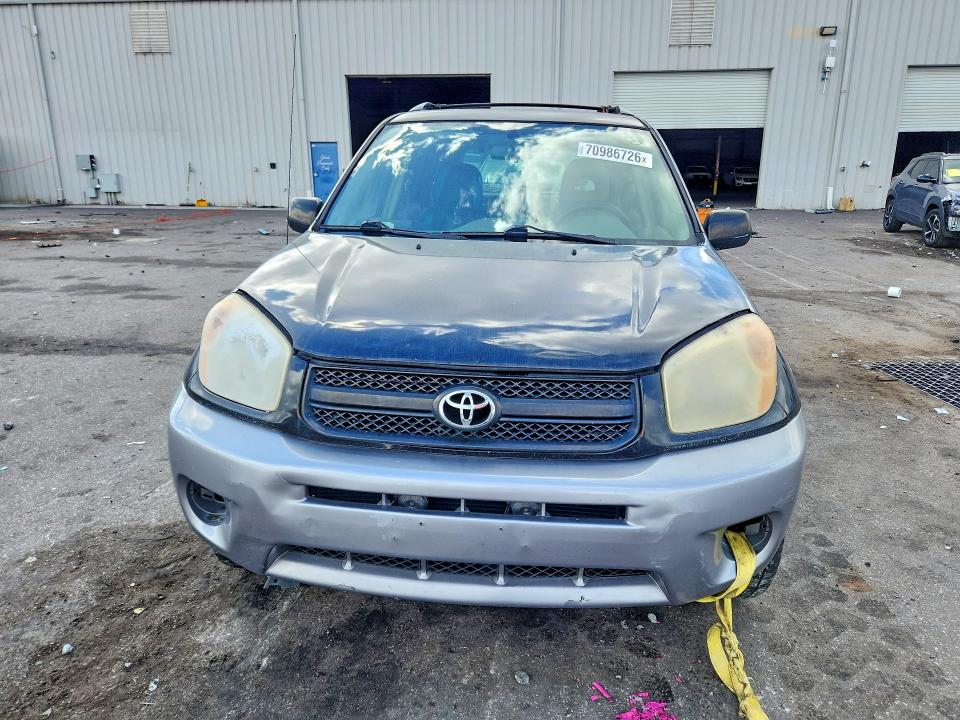 Снимка 5 от търг – 2005 TOYOTA RAV4 с VIN JTEHD20V850051909
