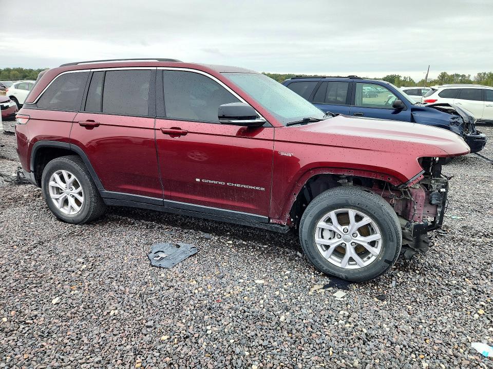 Снимка 4 от търг – 2022 JEEP GRAND CHEROKEE с VIN 1C4RJHBG2N8602730