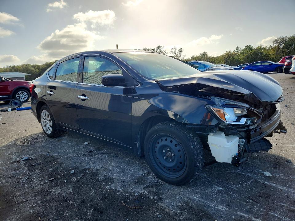 Снимка 4 от търг – 2018 NISSAN SENTRA с VIN 3N1AB7AP2JY218020