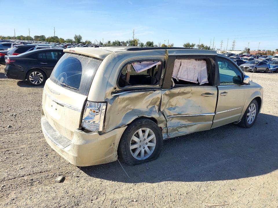 Снимка 3 от търг – 2011 CHRYSLER TOWN & COUNTRY с VIN 2A4RR8DG9BR785947