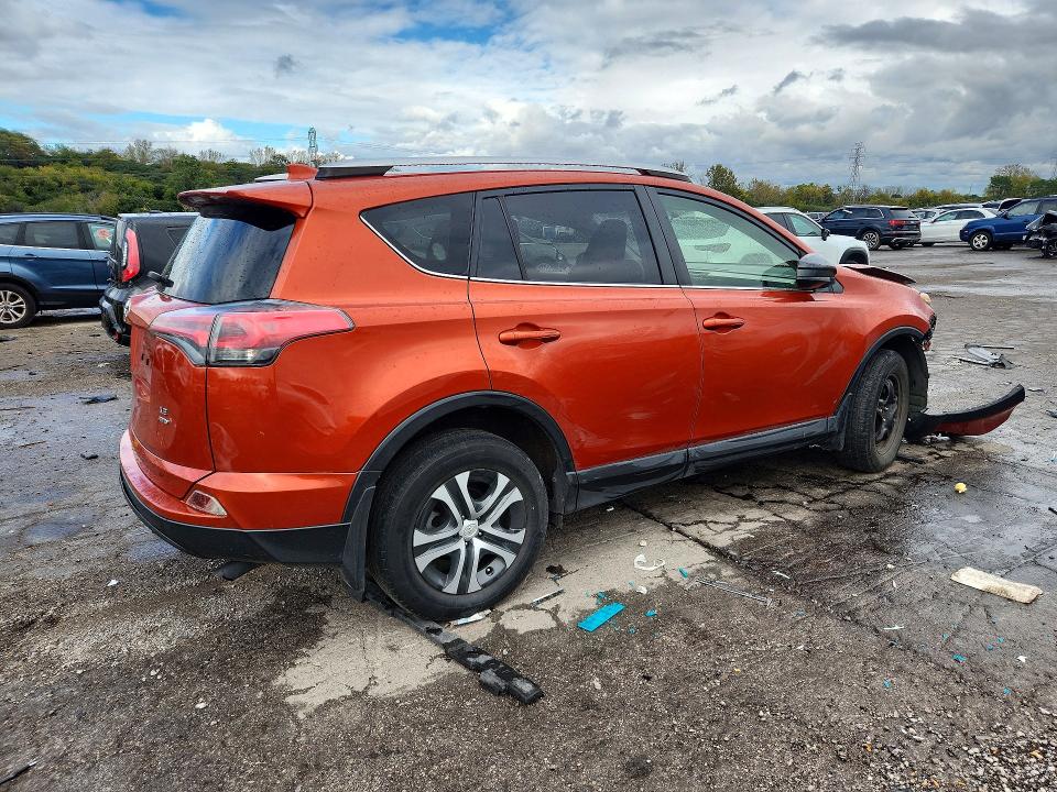 Photo 3 from auction – 2016 TOYOTA RAV4 with VIN JTMBFREV9GJ059116