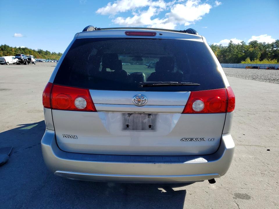 Photo 6 from auction – 2007 TOYOTA SIENNA with VIN 5TDZK23C97S033945
