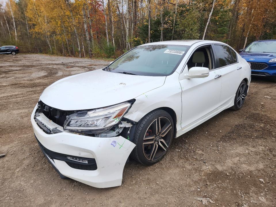 Снимка 1 от търг – 2016 HONDA ACCORD с VIN 1HGCR2F01GA804786