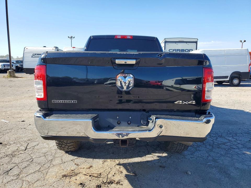 Foto 6 de la subasta – 2019 RAM 2500 con VIN 3C6UR5DL5KG631082