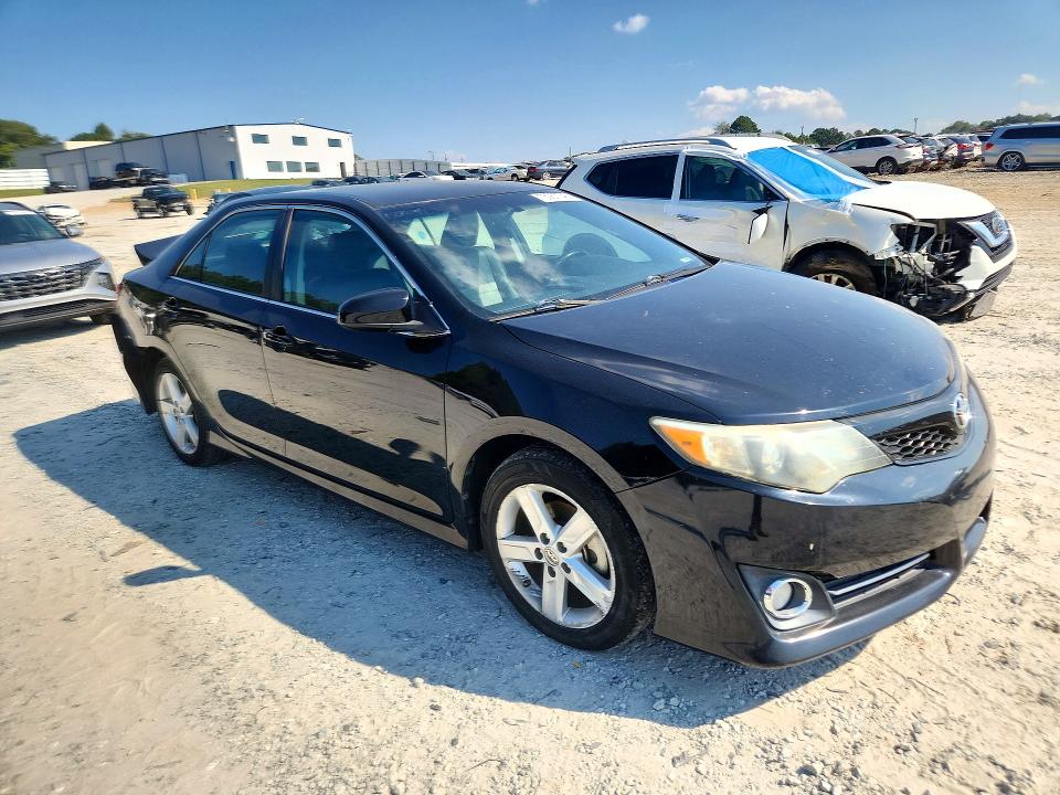 Снимка 4 от търг – 2014 TOYOTA CAMRY с VIN 4T1BF1FK9EU469475