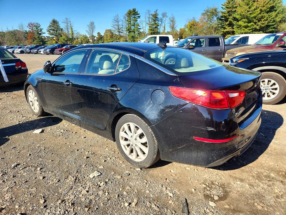 Foto 2 de la subasta – 2015 KIA OPTIMA con VIN 5XXGN4A73FG425013