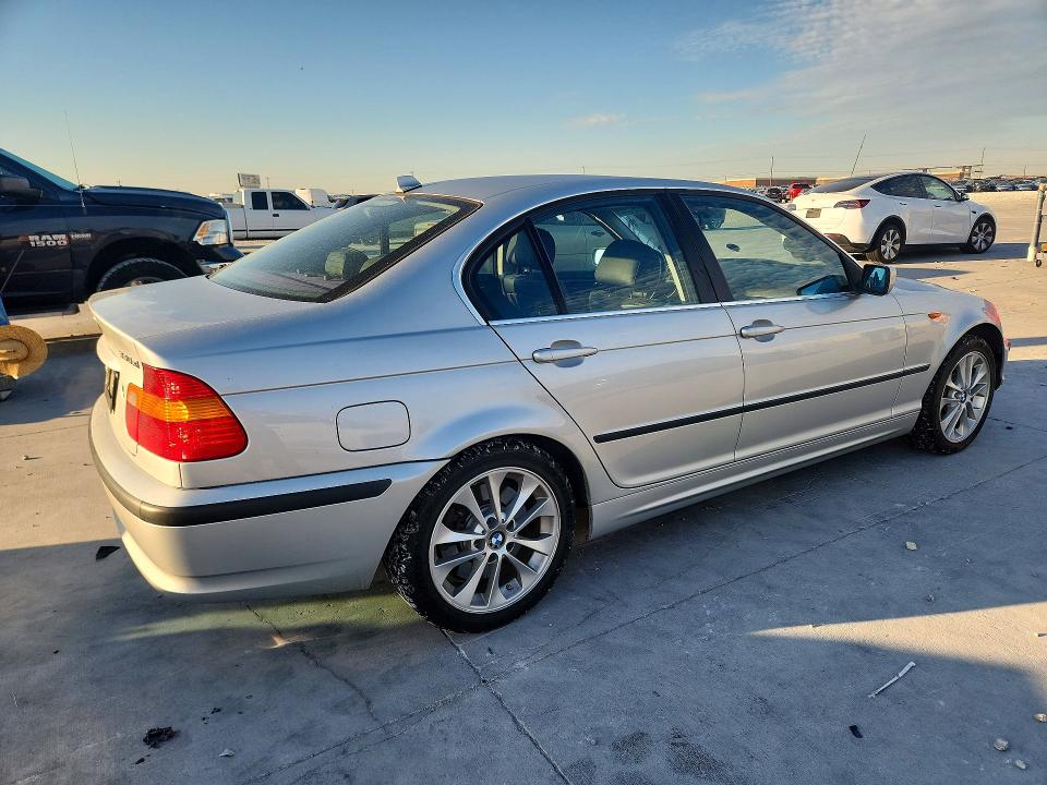 Photo 3 from auction – 2005 BMW 330 with VIN WBAEW53485PN38067