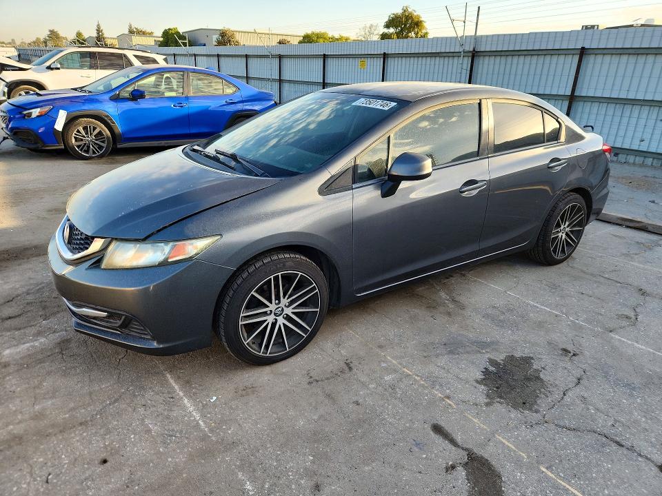 HONDA CIVIC 2013 con VIN 2HGFB2F51DH524134 - Foto de la subasta