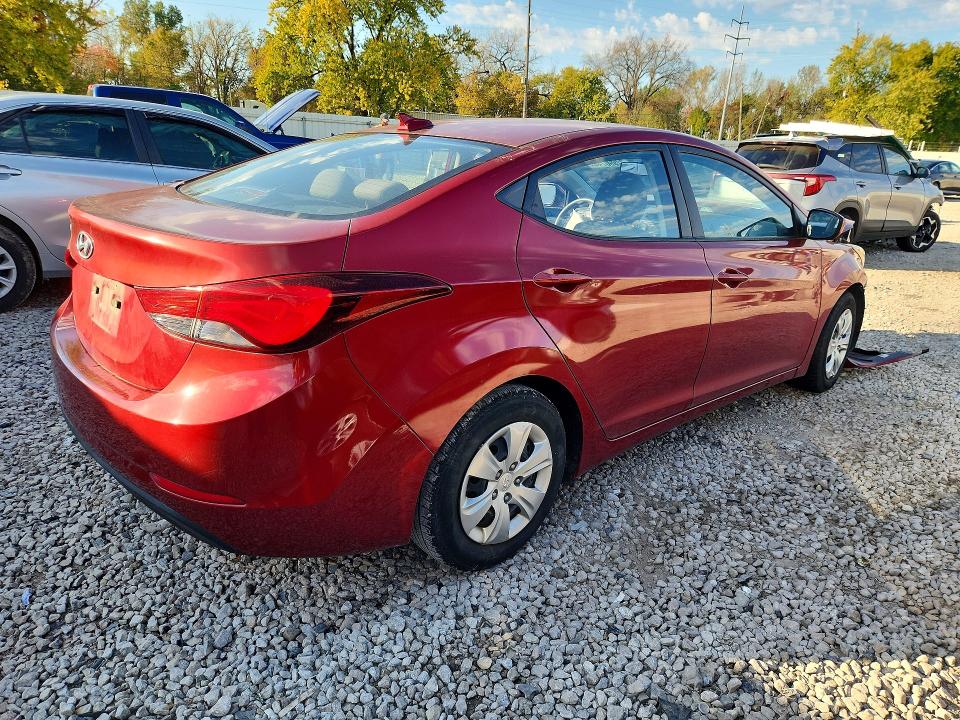 Снимка 3 от търг – 2016 HYUNDAI ELANTRA с VIN 5NPDH4AE8GH763800