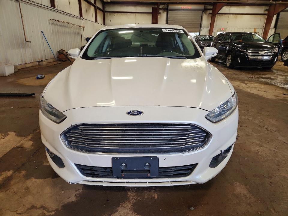 Photo 5 from auction – 2013 FORD FUSION with VIN 3FA6P0HR4DR293826