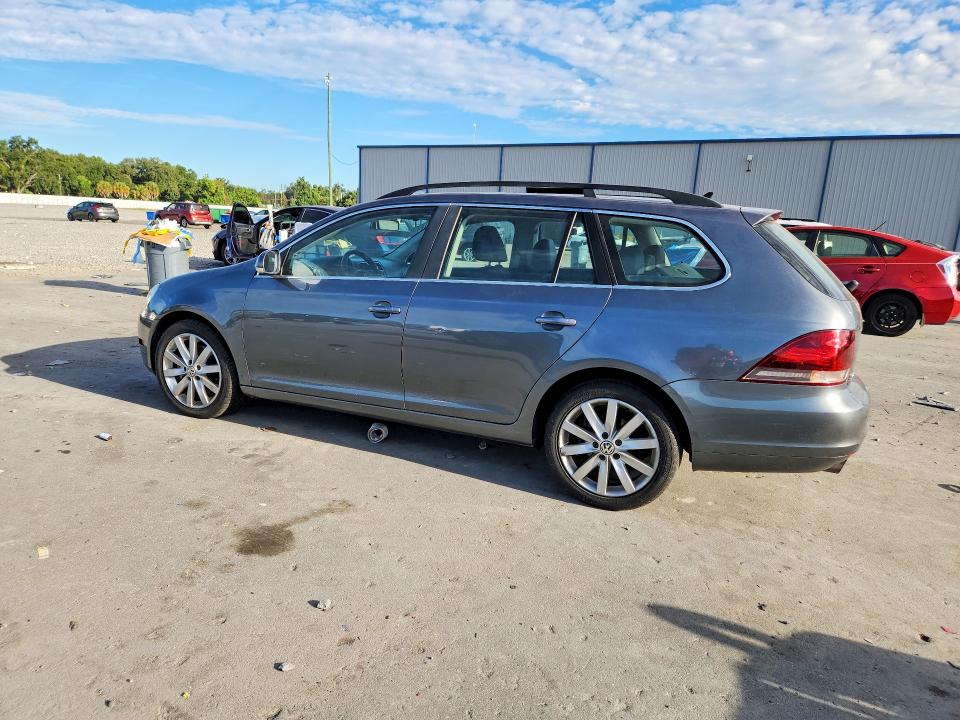 Photo 2 from auction – 2014 VOLKSWAGEN JETTA with VIN 3VWPL7AJ0EM606986