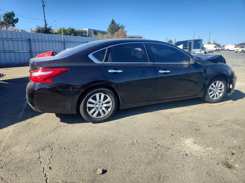 Снимка 3 от търг – 2016 NISSAN ALTIMA с VIN 1N4AL3AP1GN326935