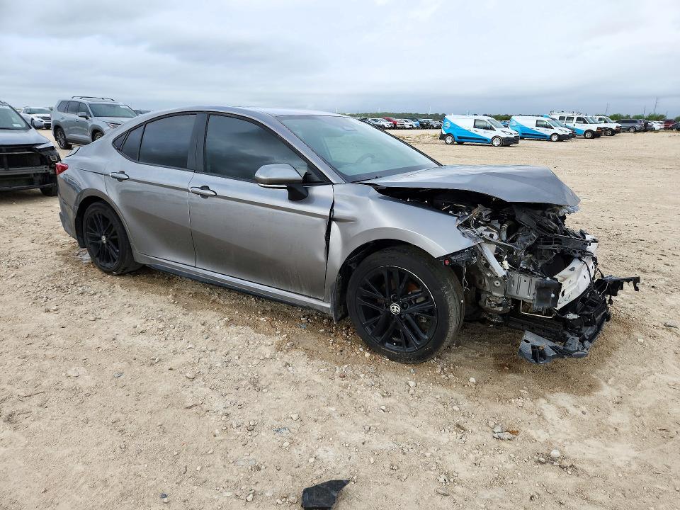 Фото 4 с аукциона – 2026 TOYOTA CAMRY с VIN 4T1DAACK1TU667671