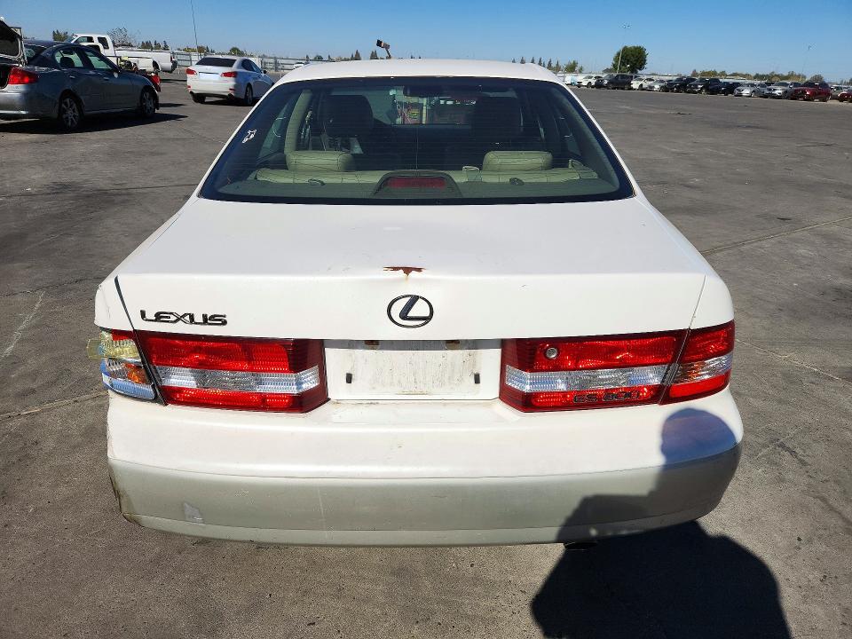 Photo 6 from auction – 2000 LEXUS ES with VIN JT8BF28G8Y0267627