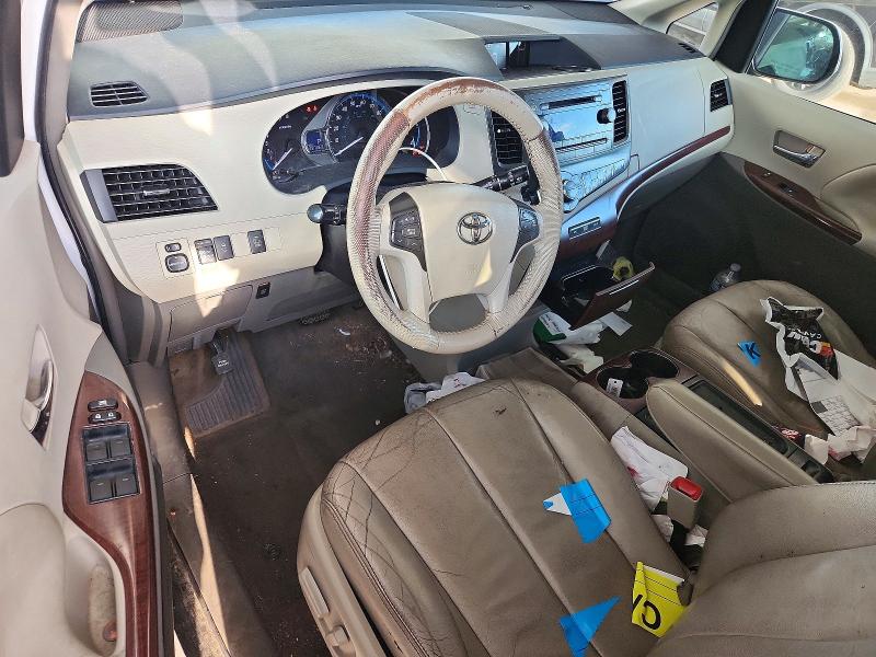 Снимка 8 от търг – 2014 TOYOTA SIENNA с VIN 5TDYK3DC0ES454627