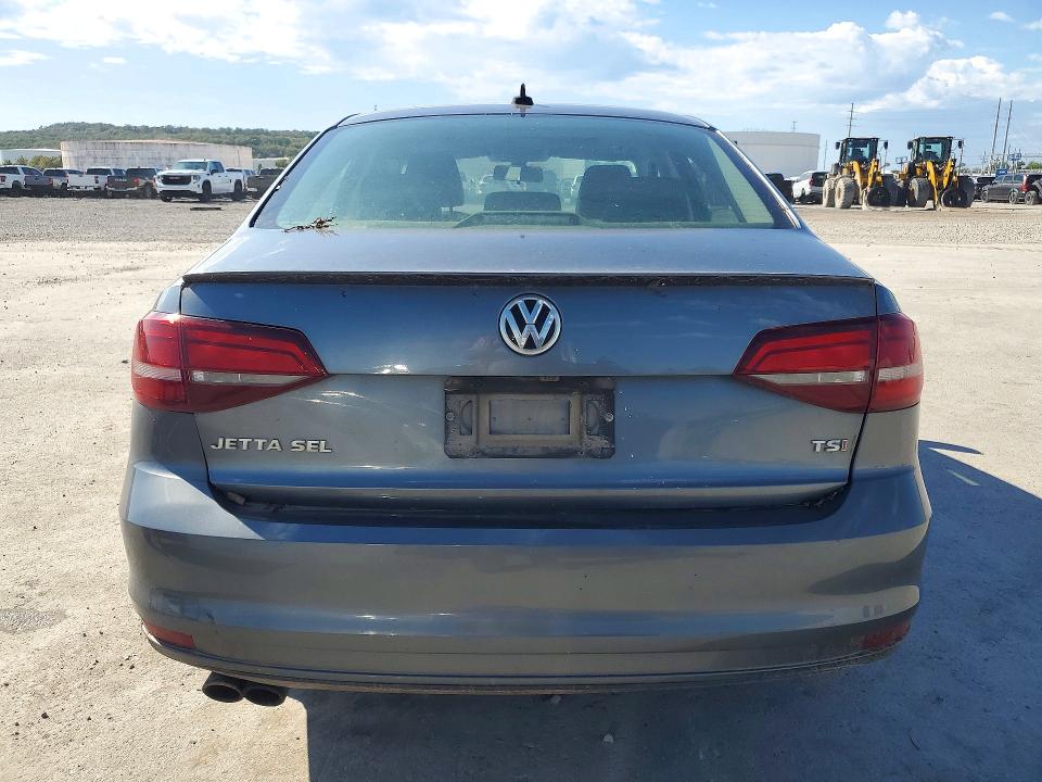 Photo 6 from auction – 2016 VOLKSWAGEN JETTA with VIN 3VWL07AJ5GM324935