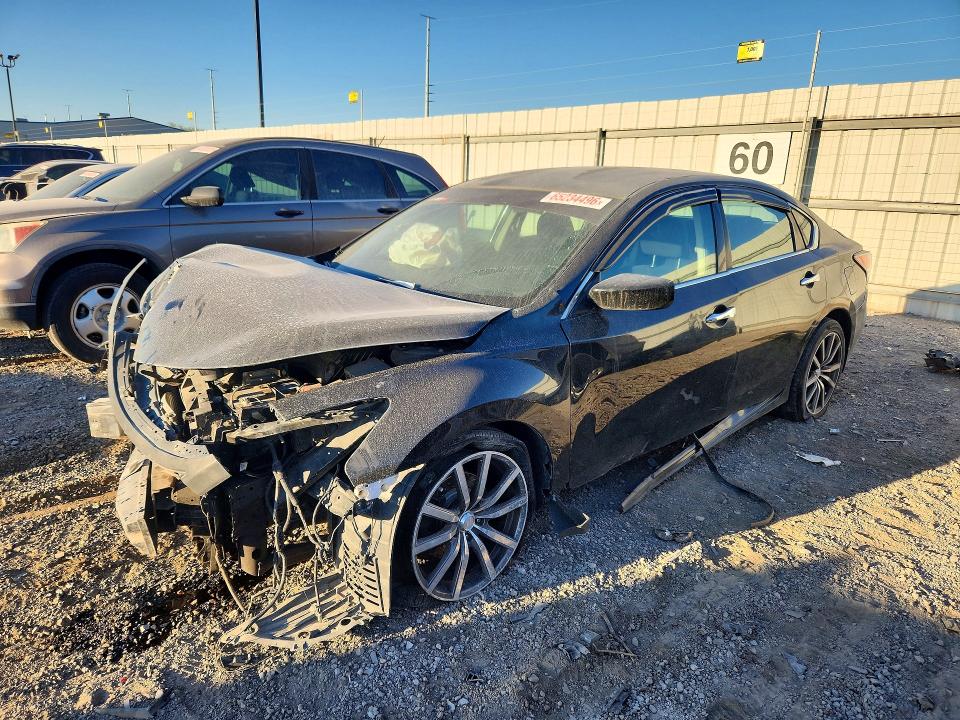 NISSAN ALTIMA 2015 with VIN 1N4AL3AP8FC239608 - Photo from auction