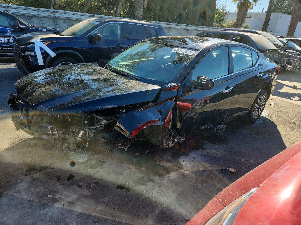 NISSAN ALTIMA 2025 с VIN 1N4BL4DV8SN384053 - Снимка от търг