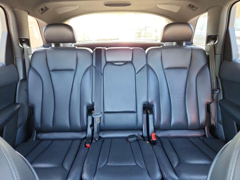 Снимка 10 от търг – 2017 AUDI Q7 с VIN WA1VAAF75HD053157