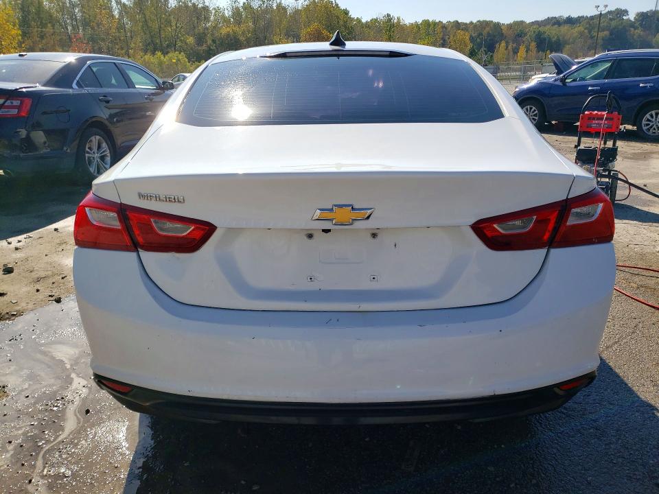 Снимка 6 от търг – 2017 CHEVROLET MALIBU с VIN 1G1ZC5ST0HF215155