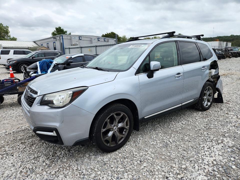 Снимка 1 от търг – 2017 SUBARU FORESTER с VIN JF2SJAWC2HH427501