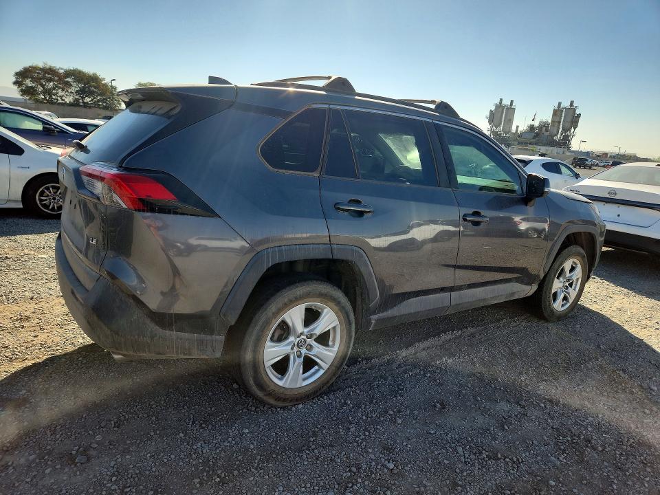 Снимка 3 от търг – 2019 TOYOTA RAV4 с VIN 2T3W1RFV1KC003326