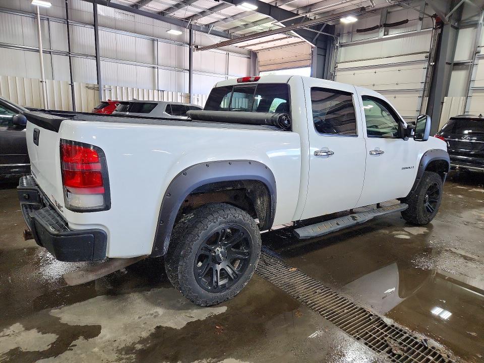 Снимка 3 от търг – 2008 GMC NEW SIERRA с VIN 2GTEK638081292219