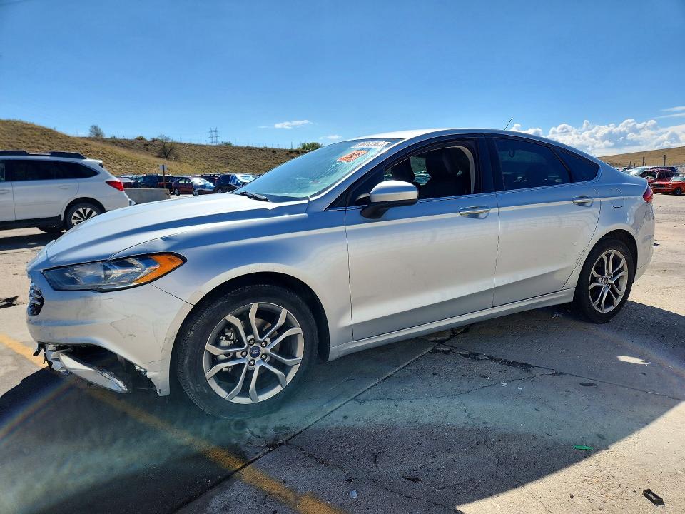 Снимка 1 от търг – 2017 FORD FUSION с VIN 3FA6P0T97HR322183