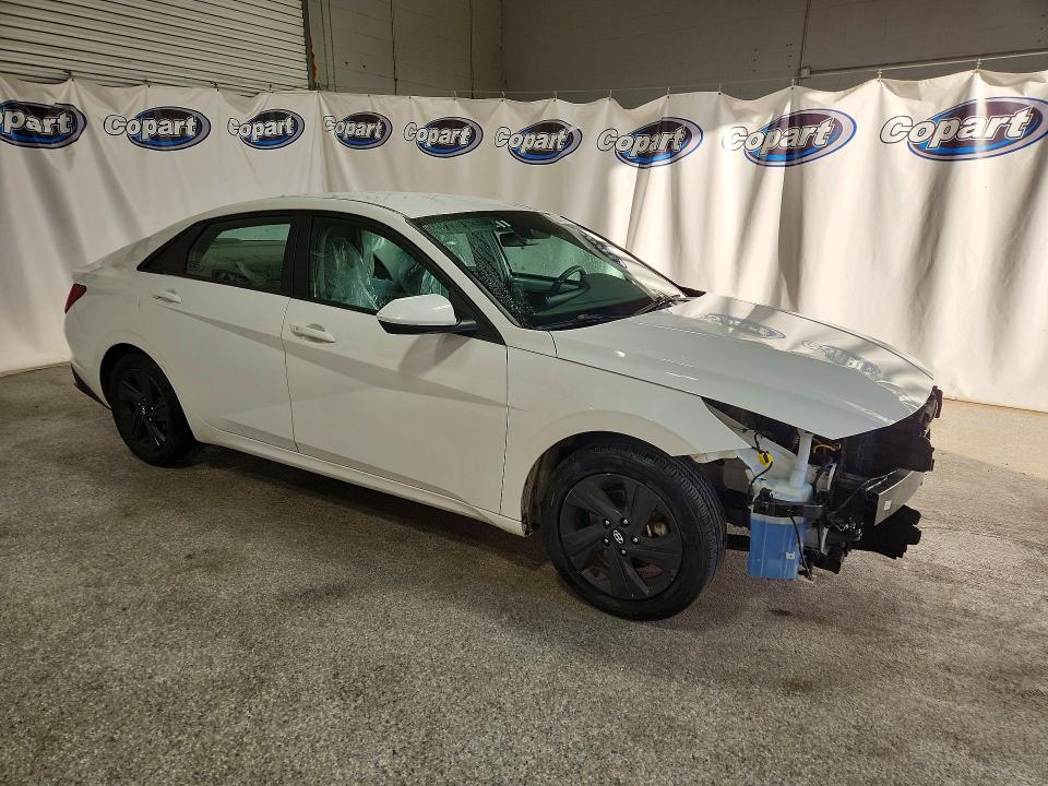 Photo 4 from auction – 2023 HYUNDAI ELANTRA with VIN 5NPLM4AG1PH104207