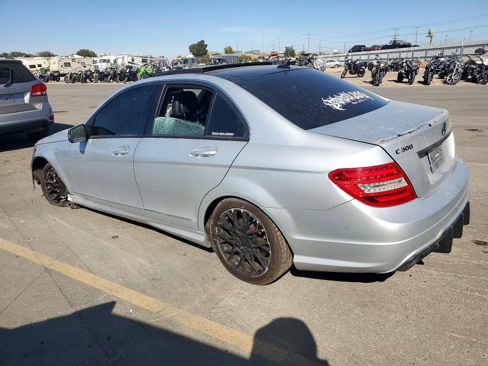 Photo 2 from auction – 2013 MERCEDES-BENZ C with VIN WDDGF8AB7DR257059