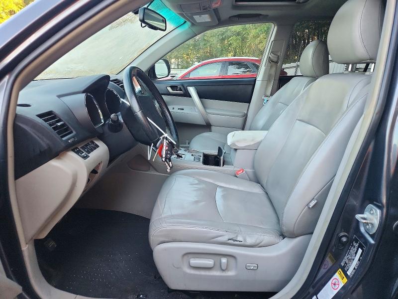 Снимка 7 от търг – 2012 TOYOTA HIGHLANDER с VIN 5TDBK3EH8CS167422