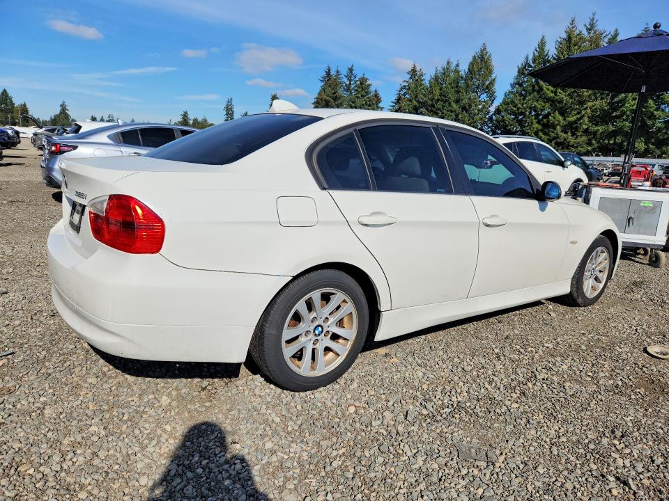 Снимка 3 от търг – 2007 BMW 328 с VIN WBAVA37577NE27436