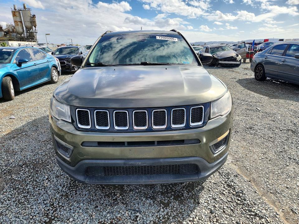 Photo 5 from auction – 2018 JEEP COMPASS with VIN 3C4NJCAB2JT105597