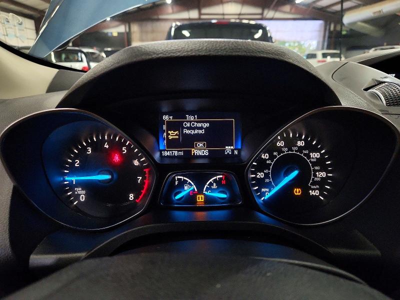 Photo 9 from auction – 2018 FORD ESCAPE with VIN 1FMCU9GD4JUA58214