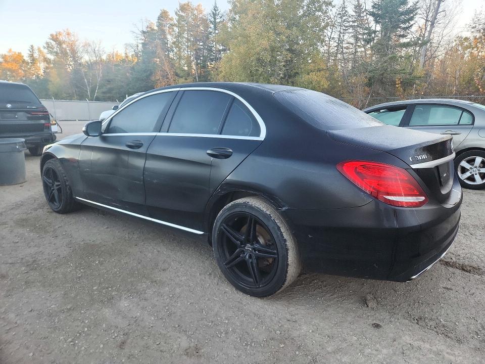 Снимка 2 от търг – 2016 MERCEDES-BENZ C с VIN 55SWF4KB4GU171567
