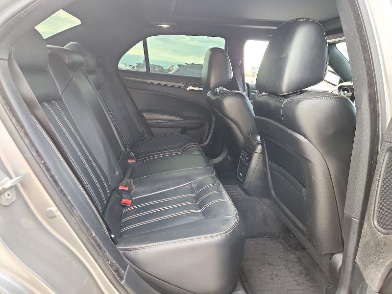 Снимка 10 от търг – 2015 CHRYSLER 300 с VIN 2C3CCABG2FH767104